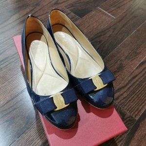 Ferragamo (Varina ballet flat)